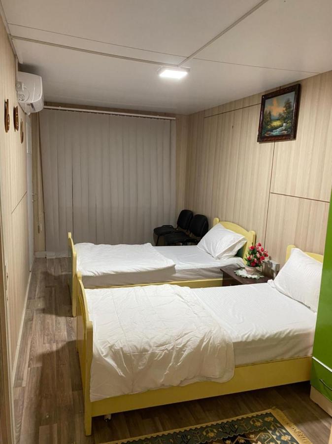 Hostel Oakland Тирана Экстерьер фото