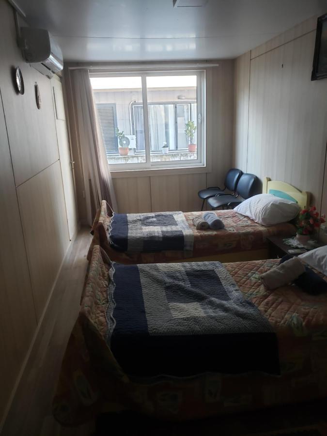 Hostel Oakland Тирана Экстерьер фото