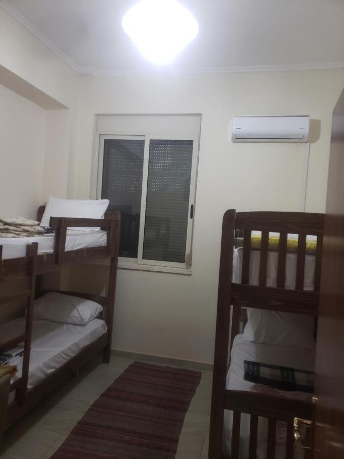 Hostel Oakland Тирана Экстерьер фото